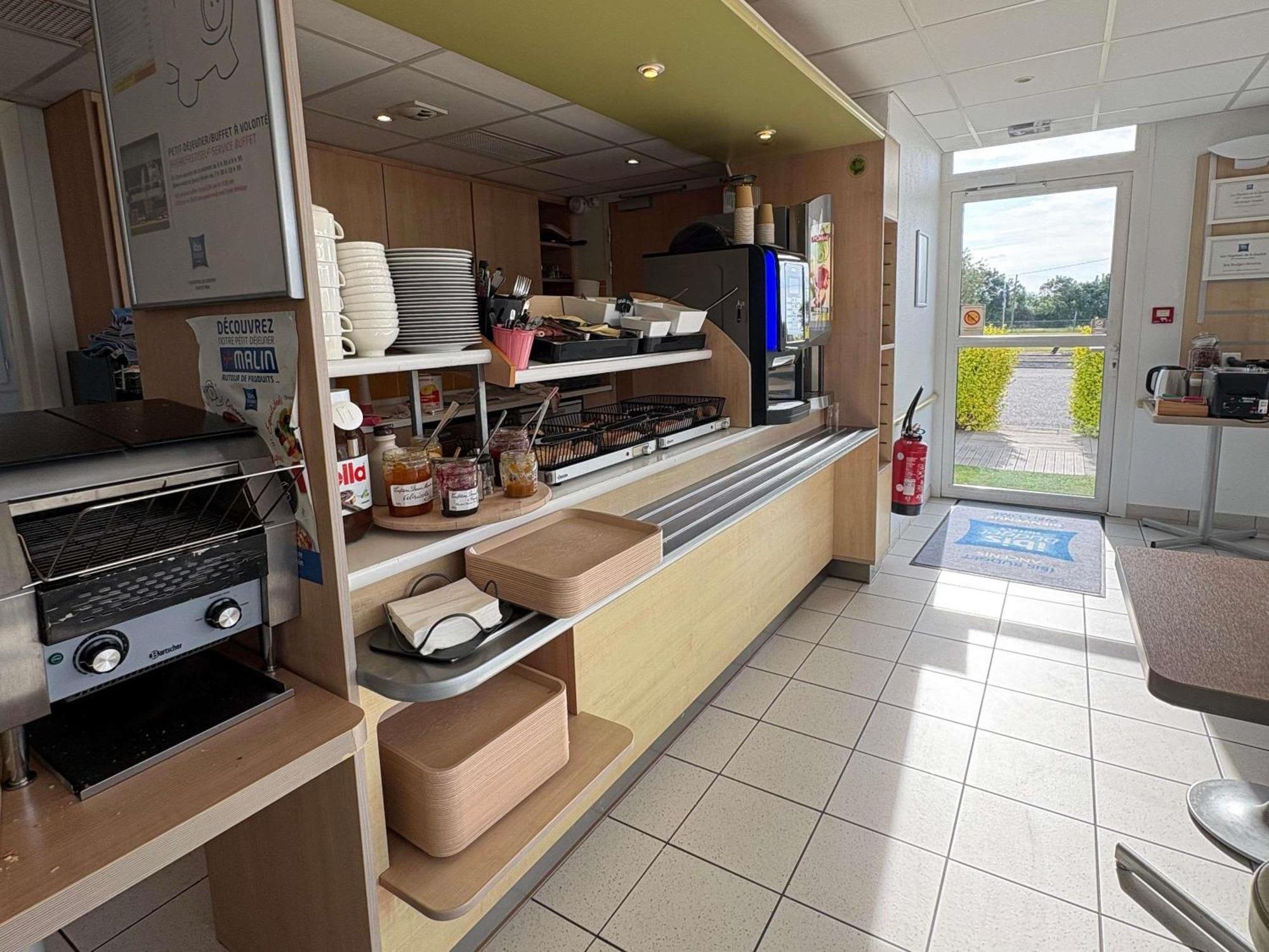 Ibis Budget Ancenis Mésanger Eksteriør billede